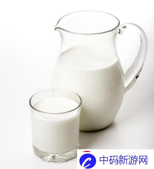 “牛奶壶满溢