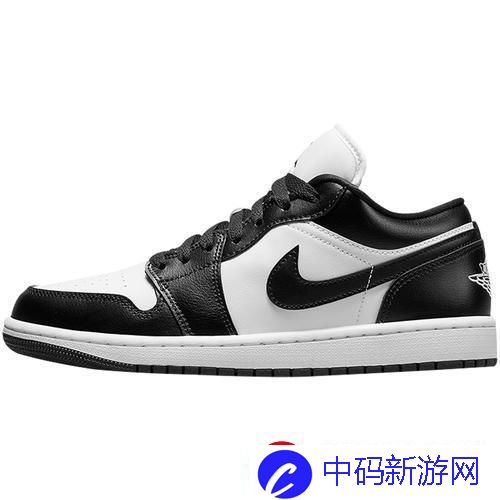 潮鞋黑白配
