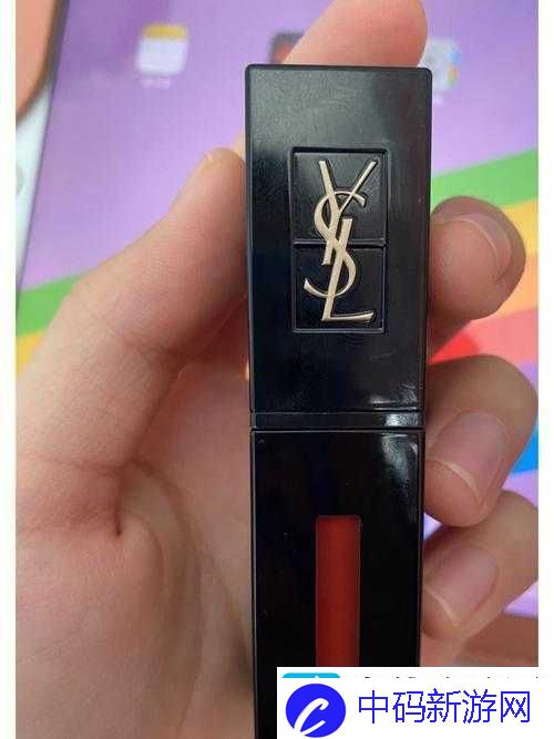 YSL蜜桃色13569火到断货！姐妹疯抢背后藏着这些秘密→