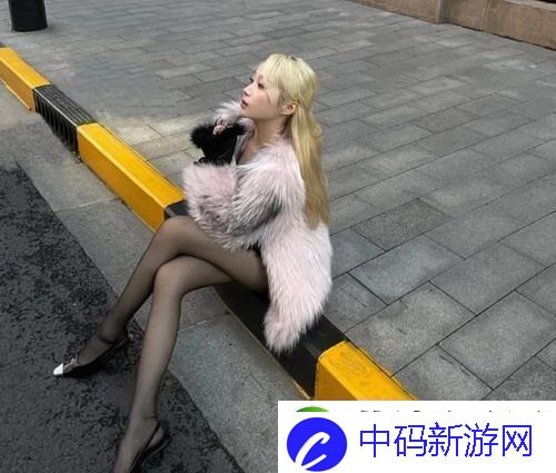 大叔和20岁丫头免费观看电视剧吸引眼球的剧情发展网友：真是太精彩了！