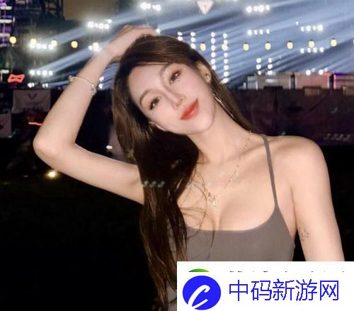 成全观看免费完整观看-友们纷纷表示：这个视频真的太好笑了-笑到肚子疼-真是神仙操作啊！