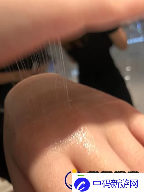 水拉丝了小东西喷出来了怎么办：应对意外的清理技巧与建议