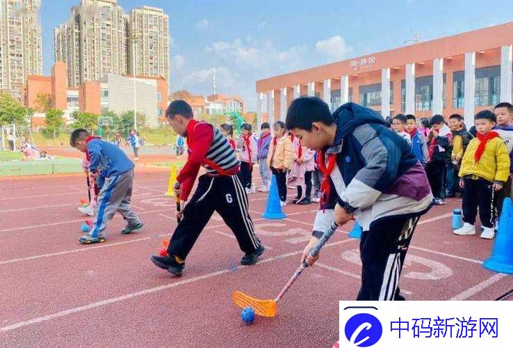 下课后的体育器材室